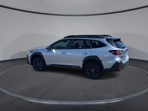 Used 2025 Subaru Outback Onyx Edition AWD/4WD image 7