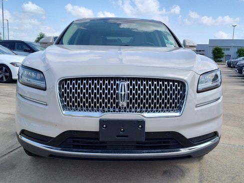 Used 2022 Lincoln Nautilus Reserve w/ Equipment Group 201A AWD/4WD image 12