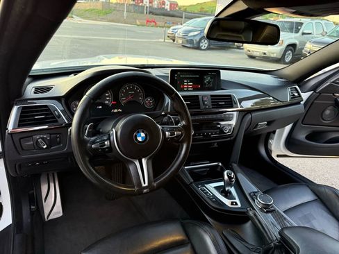 Used 2017 BMW M4 Coupe image 36