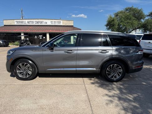 Used 2022 Lincoln Aviator 2WD image 4