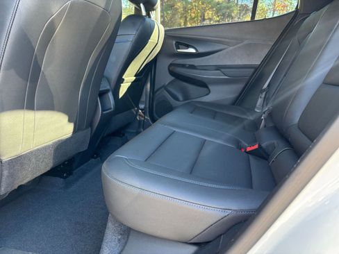 Used 2025 Buick Envista Sport Touring image 25