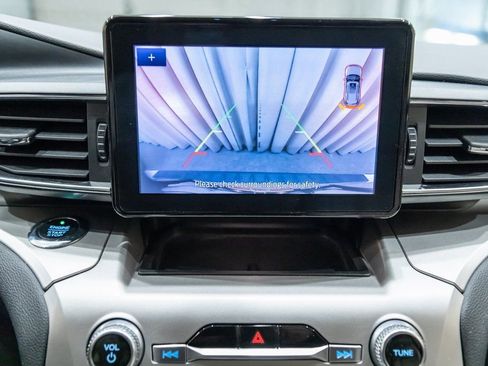 Used 2021 Ford Explorer XLT w/ Equipment Group 202A image 23