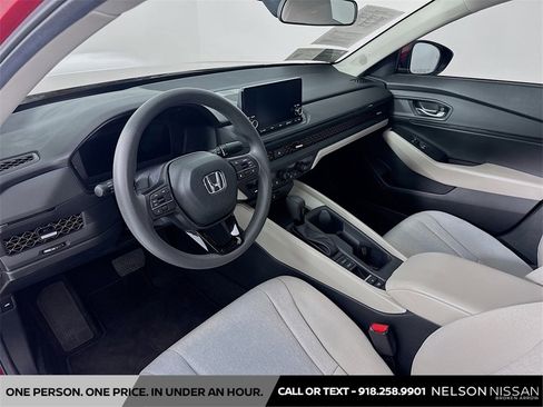 Used 2024 Honda Accord EX image 9