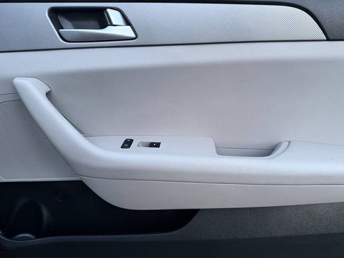 Used 2015 Hyundai Sonata SE FWD image 33