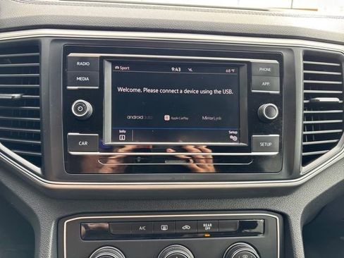 Used 2018 Volkswagen Atlas S image 19