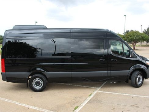 Used 2026 Mercedes-Benz Sprinter 2500 image 6