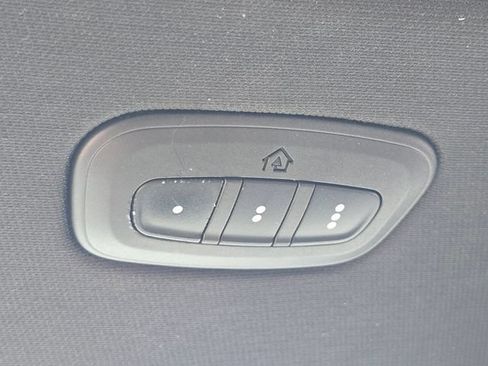 Used 2020 RAM 1500 Big Horn AWD/4WD image 23