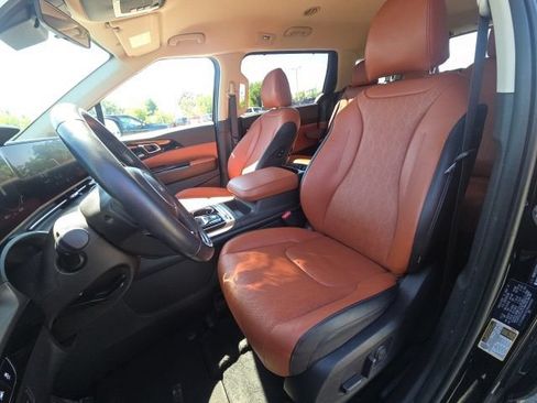 Used 2024 Kia Carnival SX FWD image 28