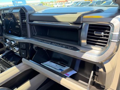 Used 2025 Ford F350 Platinum w/ Platinum Plus Package AWD/4WD image 65