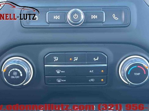 Used 2024 Chevrolet Silverado 2500 Custom w/ Custom Convenience Package image 26