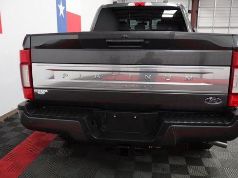 Used 2020 Ford F250 Platinum w/ FX4 Off-Road Package AWD/4WD image 19