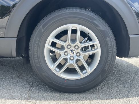 New 2026 Ford Explorer Active RWD image 26
