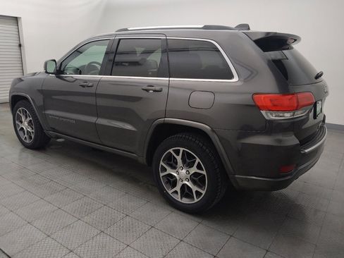 Used 2018 Jeep Grand Cherokee Limited RWD image 3