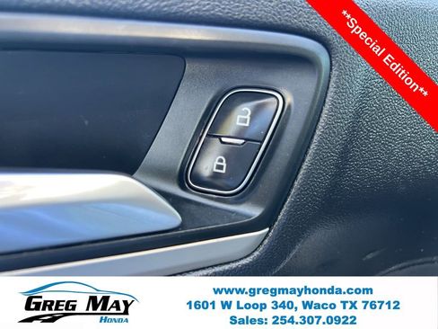 Used 2020 Ford Escape SE image 26