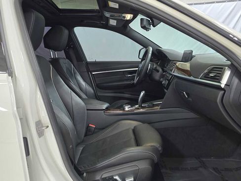 Used 2017 BMW 330e 330e iPerformance image 10