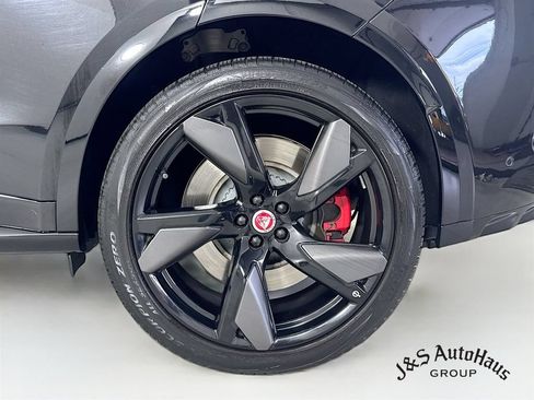 Used 2022 Jaguar F-PACE SVR AWD/4WD image 40