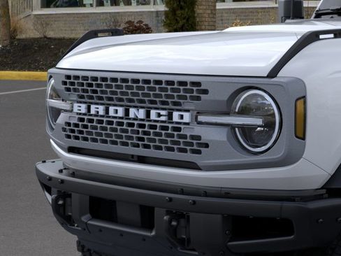 Used 2026 Ford Bronco Badlands AWD/4WD image 23