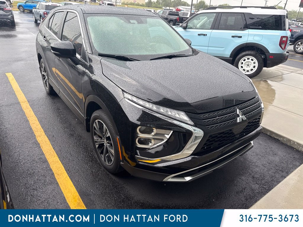 Used 2022 Mitsubishi Eclipse Cross AWD image 2