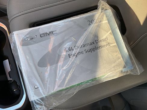 Used 2020 Chevrolet Silverado 2500 LTZ w/ LTZ Plus Package image 29