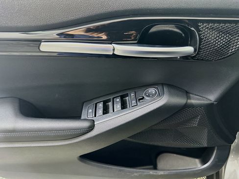 Used 2025 Kia Seltos S image 15