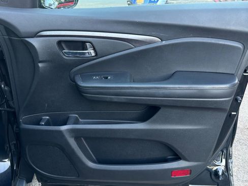 Used 2022 Honda Pilot EX-L image 17