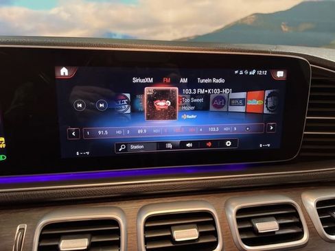 Used 2021 Mercedes-Benz GLS 450 4MATIC image 35