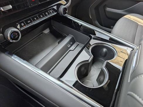 New 2026 Chevrolet Suburban LS w/ LPO, Dark Essentials Package RWD image 23