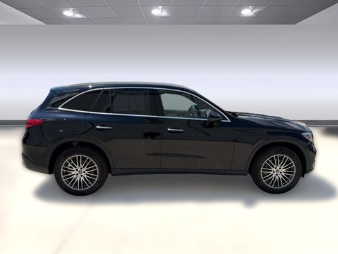 Used 2024 Mercedes-Benz GLC 300 4MATIC image 8
