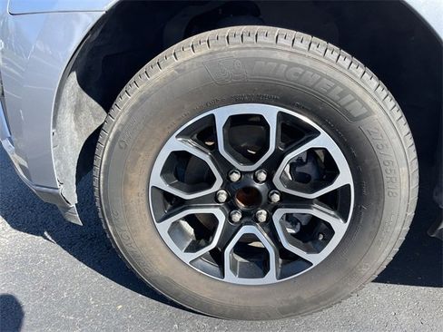 Used 2022 Ford Expedition XLT image 10