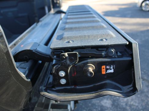 Used 2023 GMC Sierra 2500 Denali w/ Denali Black Diamond Edition image 60