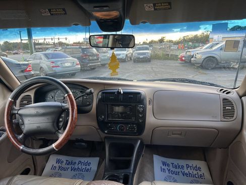 Used 1998 Ford Explorer XLT image 14