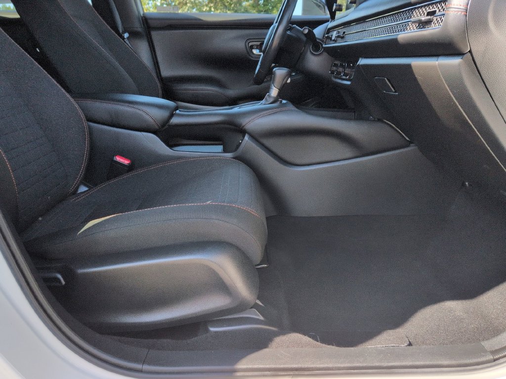 Used 2024 Honda HR-V Sport image 26
