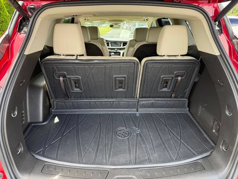 Used 2019 Buick Enclave Essence FWD image 35