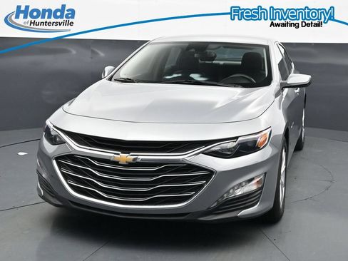 Used 2025 Chevrolet Malibu LT FWD image 4