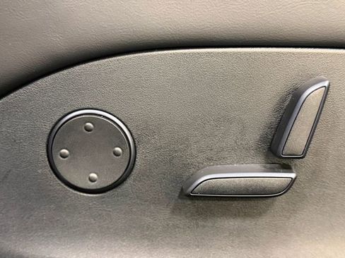 Used 2017 Tesla Model S 75D image 19