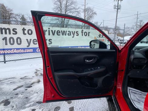 Certified 2023 Honda HR-V Sport image 12