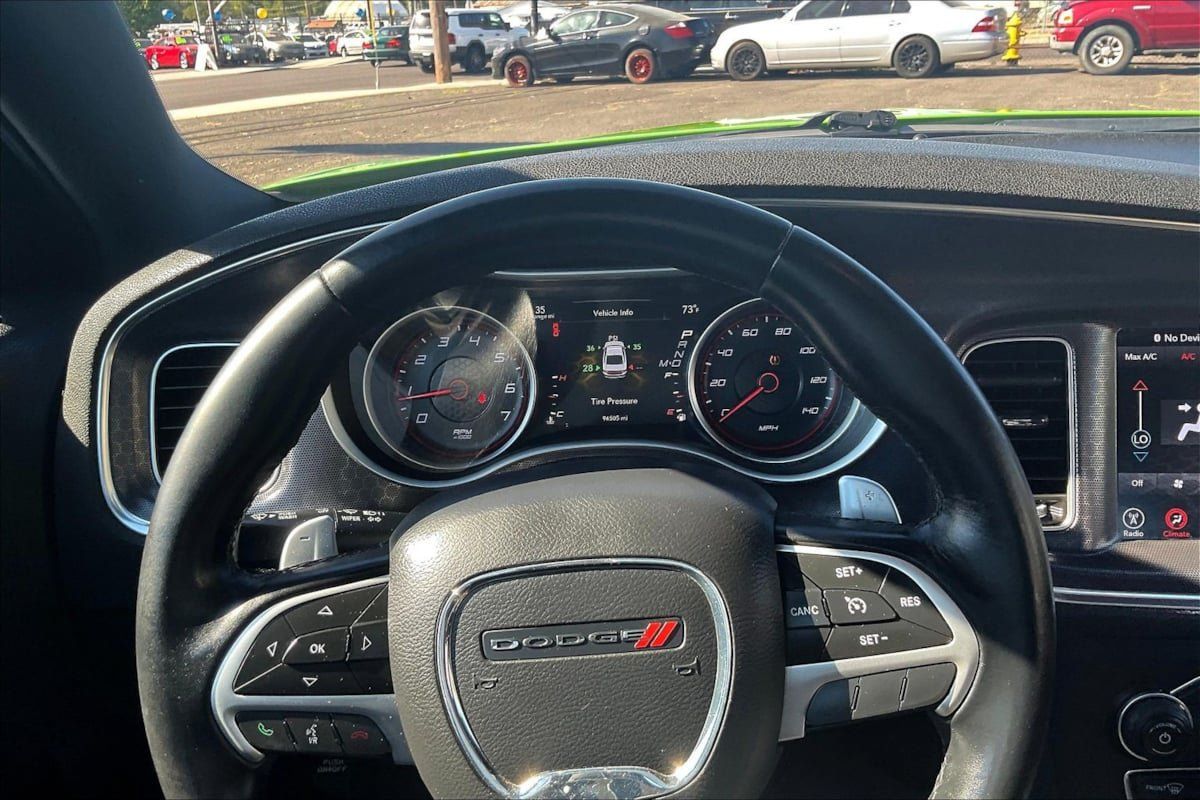 Used 2017 Dodge Charger SXT w/ Rallye Group RWD image 13