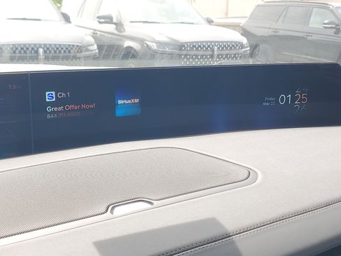New 2026 Lincoln Navigator Reserve AWD/4WD image 22