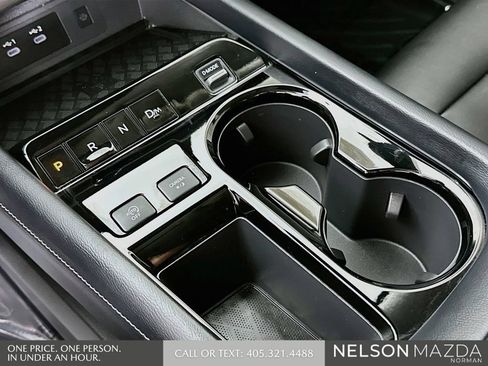 Used 2025 Nissan Murano SV FWD image 18