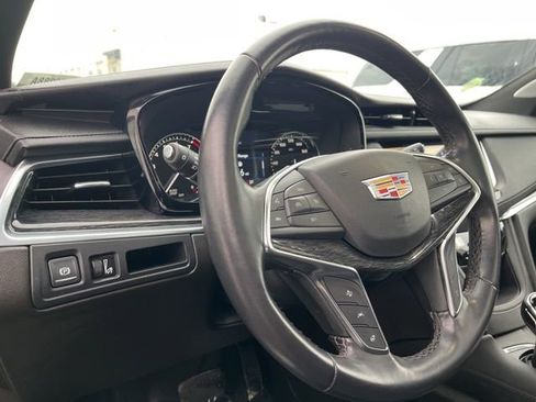 Used 2023 Cadillac XT5 Premium Luxury image 14