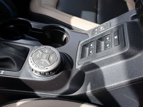 Certified 2024 Ford Bronco Wildtrak image 24