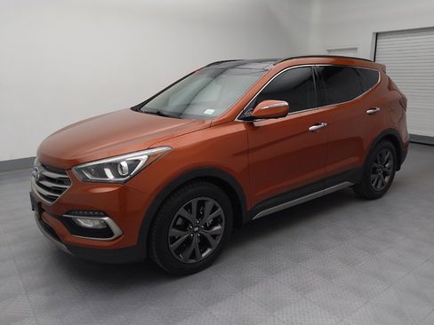 Used 2017 Hyundai Santa Fe Sport image 2