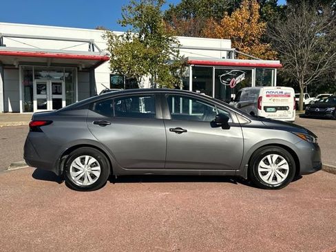 Used 2025 Nissan Versa S w/ Trunk Package image 6