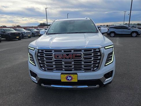 Used 2025 GMC Yukon Denali image 8