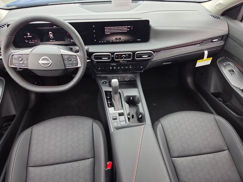 New 2026 Nissan Sentra SR w/ SR Premium Package FWD image 7
