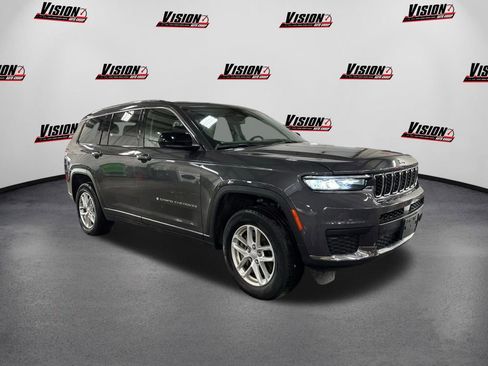 Used 2023 Jeep Grand Cherokee L Laredo image 3