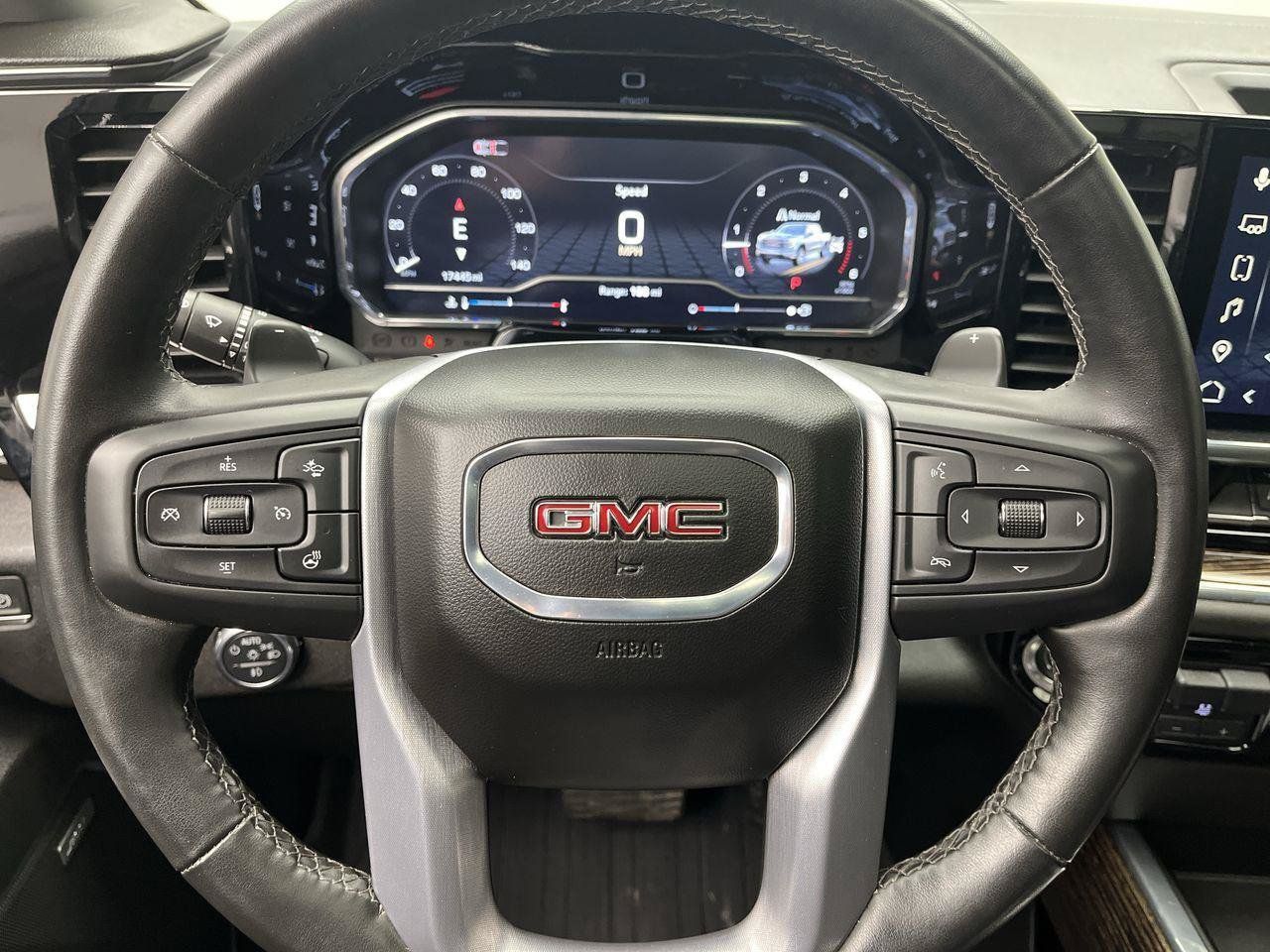 Certified 2024 GMC Sierra 1500 Elevation w/ Elevation Premium Package AWD/4WD image 16
