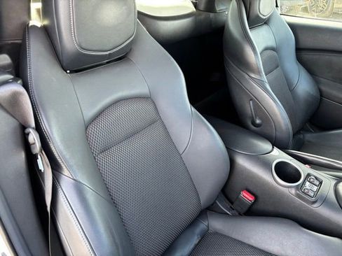 Used 2019 Nissan 370Z Touring image 18