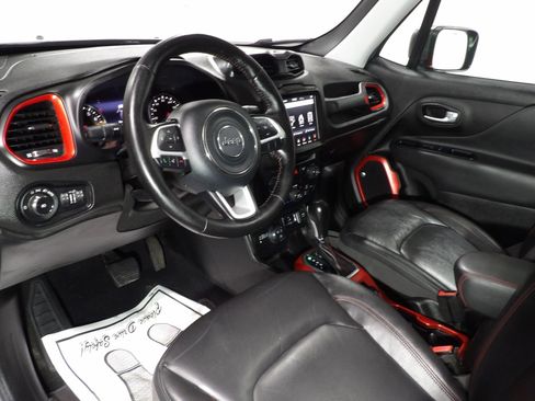 Used 2018 Jeep Renegade Trailhawk image 13