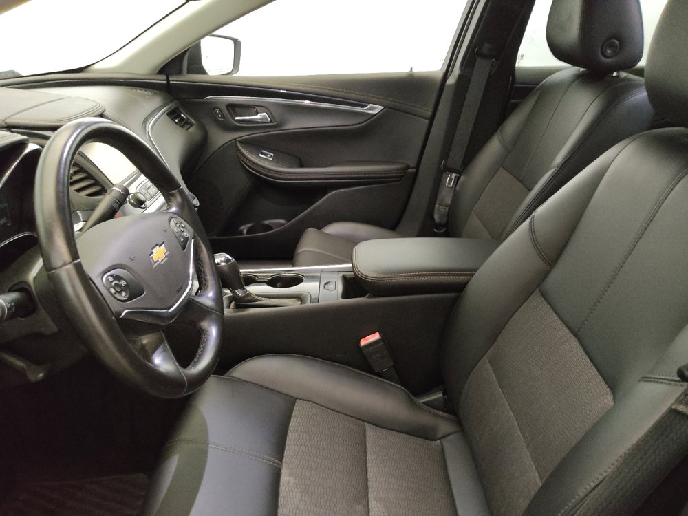 Used 2018 Chevrolet Impala LT FWD image 17